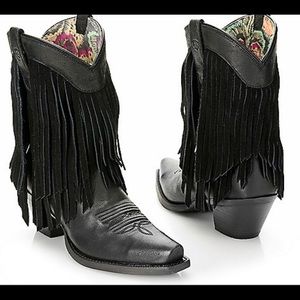 A R I A T “Goldrush” Fringe Boots